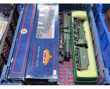 Four Bachmann "OO" Gauge/4mm Steam Tender Locomotives, for spares/repair, comprising Ref No. 31-560 Class V2 (body loose to c