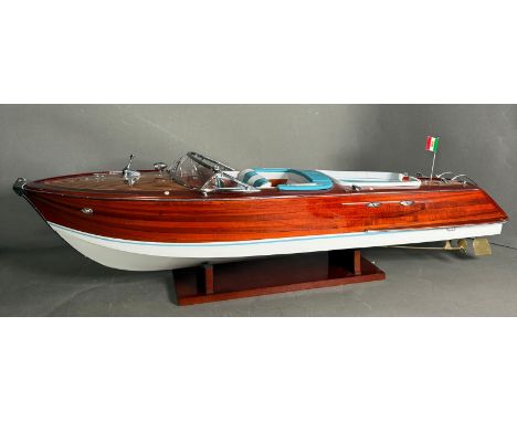 A scale model of Riva Aquamarine speed boat (90cm in length)