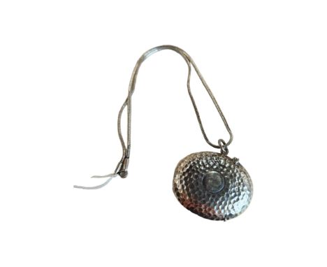 SILVER HAMMERED VESTA CASE ON SILVER CHAIN 