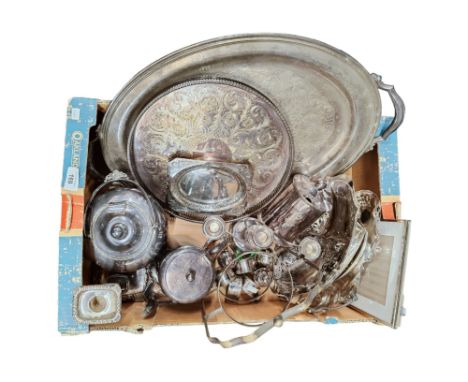 BOX OF SILVER PLATE/EPNS 