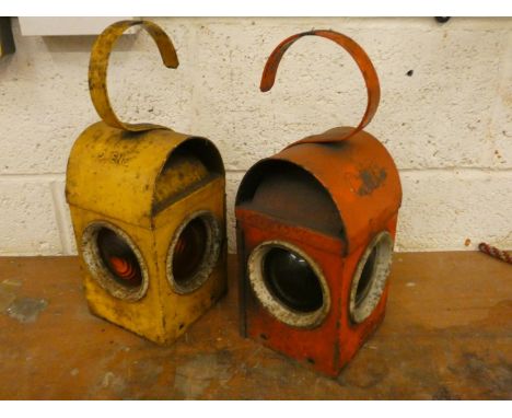 A red road lamp and a yellow road lamp (2). 