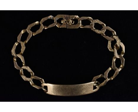 A gentleman's arched panel curb link identity bracelet, London 1984, 25.2g
