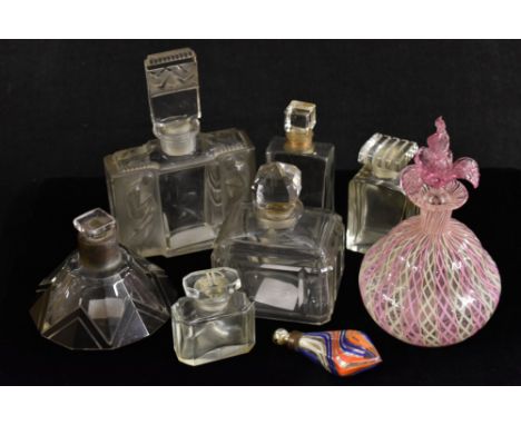 Glass scent bottles including Art Deco, Lalique style, Venetian glass, etc (8)