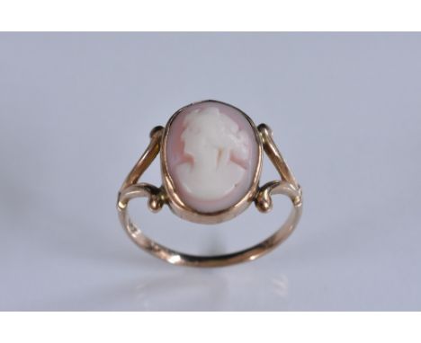 A pale pink carnelian onyx cameo ring, maiden, rose gold shank, stamped H R & S, 9ct, size Q, 2.3g gross