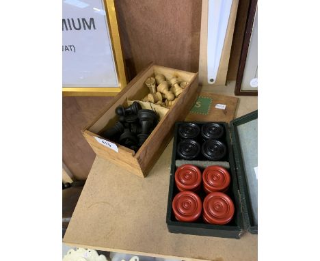A VINTAGE SET OF DRAUGHTS AND A CHESS SET 