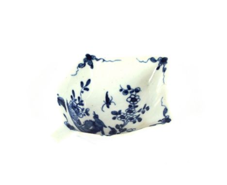 An 18th Century Worcester English porcelain blue and white leaf shaped pickle dish, bird and floral decoration, 10cm 