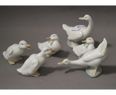 A group of 6 Nao geese & duck figures 