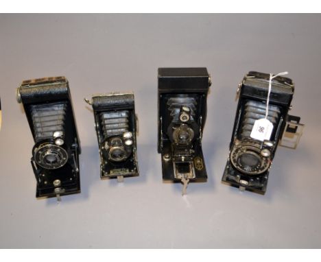 Nagel Vollenda Folding Camera.  Kodak SIX-20 Junior Medium Format folding 620. Kodak folding Brownie, ZEISS IKON Nettar 515/2