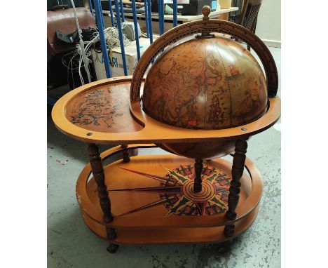 A reproduction 16th century globe/drinks trolley 