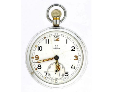 AN OMEGA STAINLESS STEEL KEYLESS LEVER BRITISH MILITARY ISSUE WATCH, CASE BACK MARKED ARROW G.S.T.P AND NUMBERS 