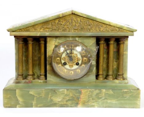 A FRENCH BRASS MOUNTED ONYX ARCHITECTURAL STYLE MANTEL CLOCK WITH TRIANGULAR PEDIMENT, 29CM H, LATE 19TH C 