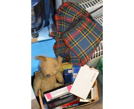 BOX WITH VINTAGE BEAR, MODERN PARKER PEN, CUFFLINKS, SMALL KILT ETC     