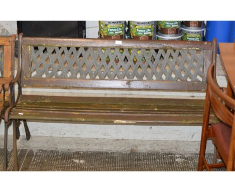 GARDEN BENCH     