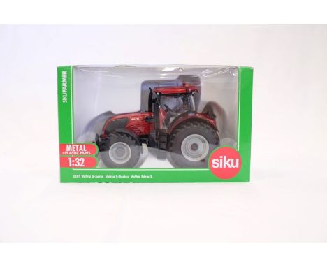 Siku  Valtra S-Serie 1:32 Scale  3281