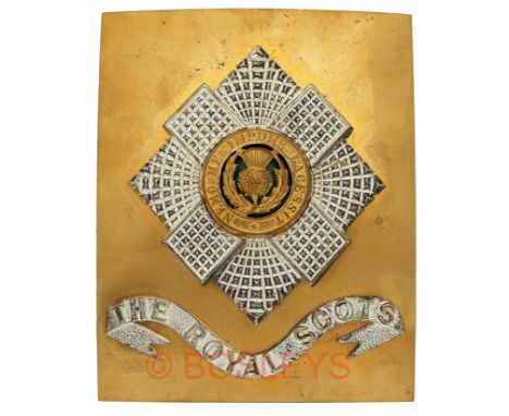 Scottish. Royal Scots Officer’s shoulder belt plate. A good post war example. Bright gilt rectangular plate mounted with silv