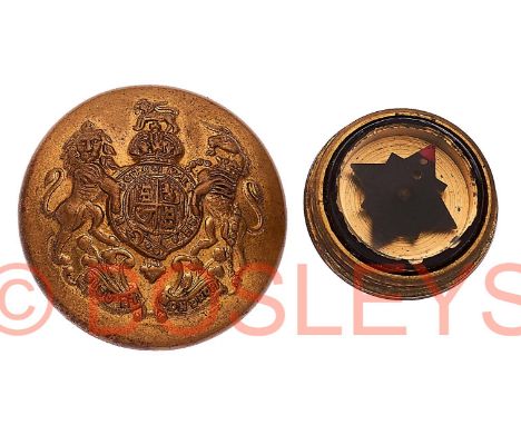 WW2 British Army General Service Escape and Evasion Tunic Button CompassA rare original WW2 issue example appertaining to be 