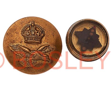 WW2 Royal Air Force Escape and Evasion Tunic Button CompassA rare original WW2 issue example appertaining to be a brass large