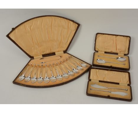 A set of 12 George V silver teaspoons, Birmingham 1925 WH Haseler Ltd, including a pair of Christening spoons and a pair of 1