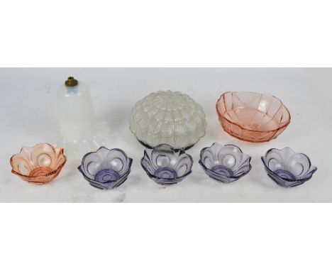 A Vaseline glass bell shaped lamp shade with flared rim, a small clear glass plaffonier, a set of four purple pressed glass d