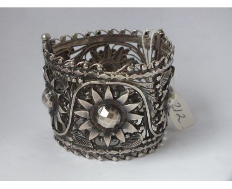 Very wide heavy fancy silver bangle 102g   