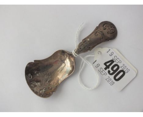 19thC Dutch caddy spoon with engraved decoration   