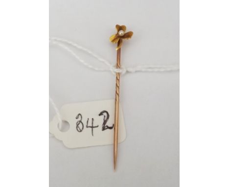 15ct clover leaf pearl mounted stick pin      