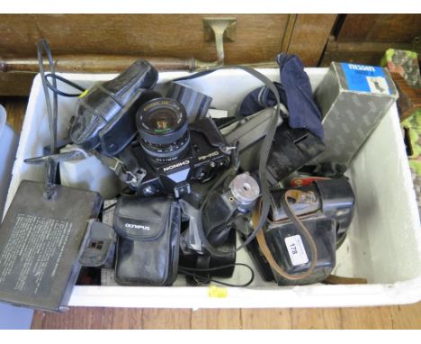 A Practika LTL Pentacon SLR camera, a Chinon CM-4S SLR camera and various other photographic equipment and cameras including 