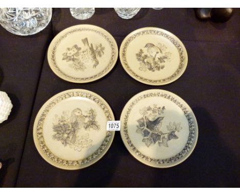 POOLE BIRD PLAQUES. Set of 4 bird plaques D: 21 cm