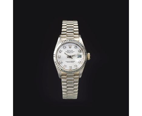Rolex. Damen-Armbanduhr mit Diamant-Besatz 'Oyster Perpetual Datejust'. 1977. 18 kt. WG, gest. Mattiertes Weißgold-Zifferblat