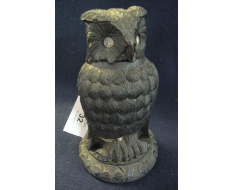 Unusual stained and carved desk inkwell in the form of a seated owl with shamrock decoration. (B.P. 24% incl. VAT)