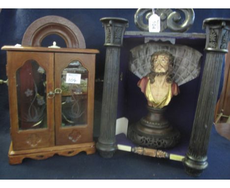 Two Italian devotional figures in wooden cabinets, ceramic, Jesus Christ and a female figure. (2)(B.P. 24% incl. VAT)