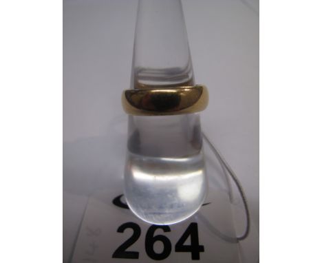 A 22ct gold ring, 7.7g approx. (B.P. 24% incl. VAT)