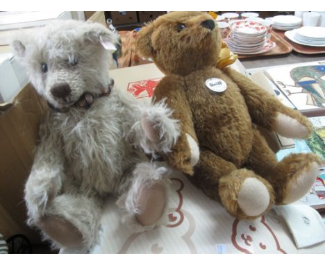 Two modern boxed Steiff bears, 'Caramel Bojangles' and  a brown growler marked 'Teddy Bar 1909'.(B.P. 24% incl. VAT)