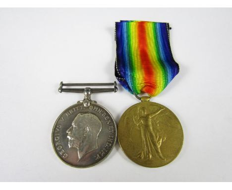 British War and Victory Medals to 4371 Pte R Low, Black Watch