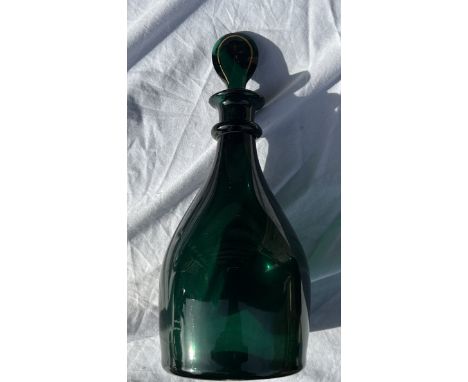 An 18th century decanter, green glass no damages good order  24cm high 