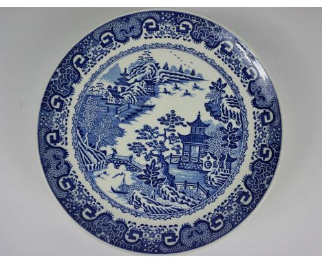 As set of twelve Danbury Mint, Spode blue and white pagoda and willow pattern pattern plates (variant patterns) (12).