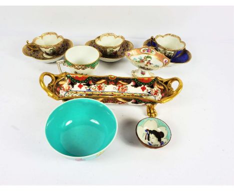 A Spode Imari pattern pen stand, on claw feet, 28cm wide; together with assorted china including three Dresden cups and sauce