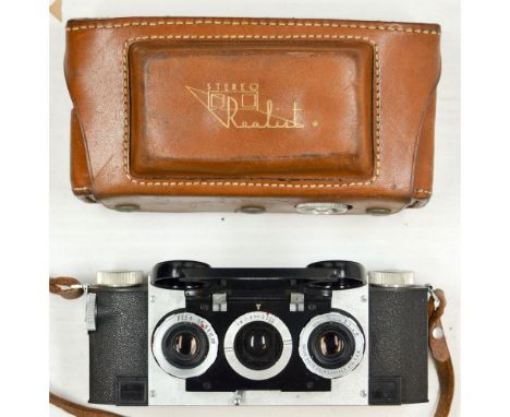 Realist Steroscopic 3D 35mm Camera,  with David White f/3.5 lens, in leather case