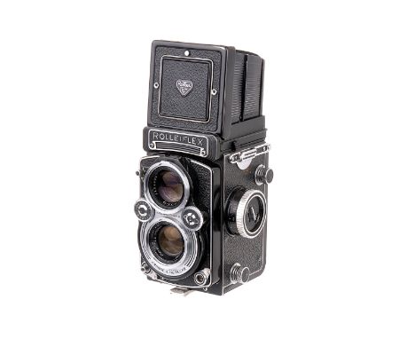 A Rolleiflex F3.5 E3 TLR Camera, serial no. 2381263, with Carl Zeiss Planar f/3.5 75mm lens, serial no. 3481022, body, G-VG, 