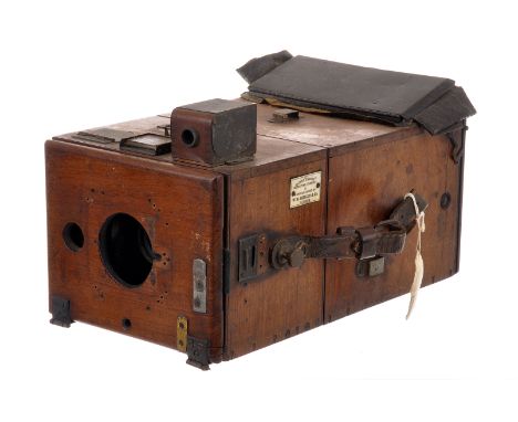 A W. W. Rouch Eureka Detec­tive Camera, with W. W. Rouch & Co. 5x4 Instantaneous Doublet brass lens, serial no. 7434, body, P