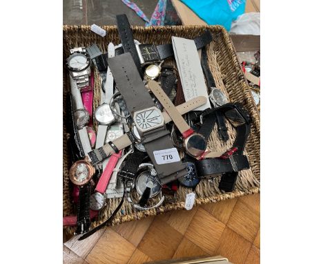 A tray of ladies and gents wristwatches including Bench, Goi Goi, Lipsy and Henleys.  
