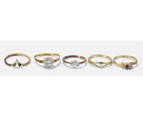 Five various yellow gold dress rings, sizes K-O, approx 6.2g (5).