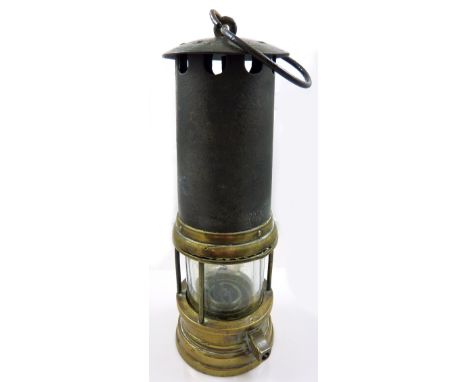 A circa 1900 E. Thomas & Williams Ltd of Aberdare miner's safety lamp, Type No.1, height 24cm.