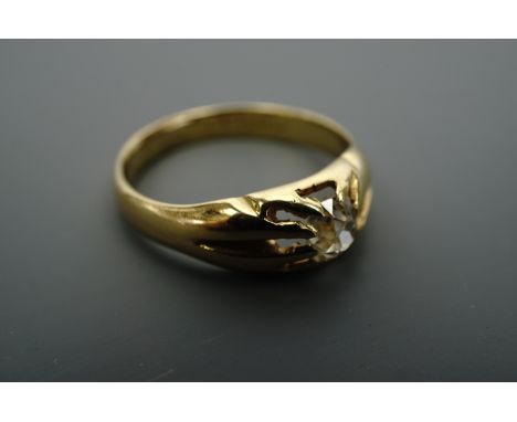 A diamond solitaire ring, the old brilliant cut diamond of approximately 0.5 ct set on a heavy 18 ct gold shank, Q/R, 5.2 g
