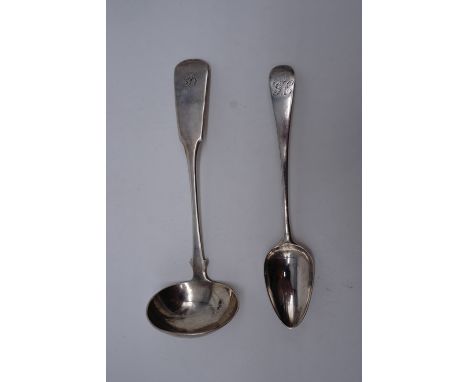 A Georgian Scottish silver tea spoon and ladle, each bearing Aberdeen marks, 45 g