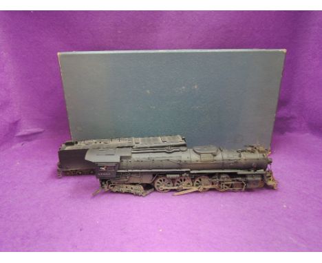 A Atlas Industries United Scale Models HO scale Santa Fe 4-8-4 loco & tender 2903, boxed 