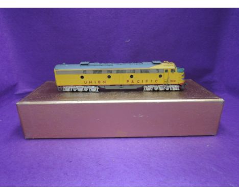 Two Samhongsa Oriental Limited HO scale Union Pacific locomotive, 928 EMD E8A & 973B E8B 2250HP  both boxed