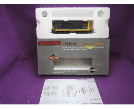 A Proto 2000 limited edition HO scale DCC factory installed Santa Fe H10-44 locomotive 501, boxed 920-40816