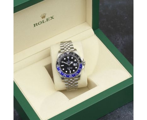 Rolex. A stainless steel automatic calendar bracelet watch with dual time zoneModel: GMT Master II 'Batgirl'Reference: 126710