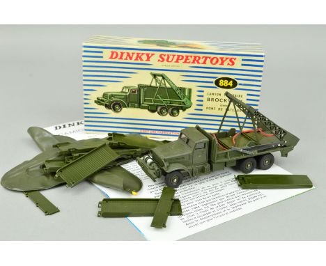 A BOXED FRENCH DINKY SUPERTOYS BROCKWAY BRIDGE LAYER, No.884, complete with bridge, two inflatable boats and instructions/map